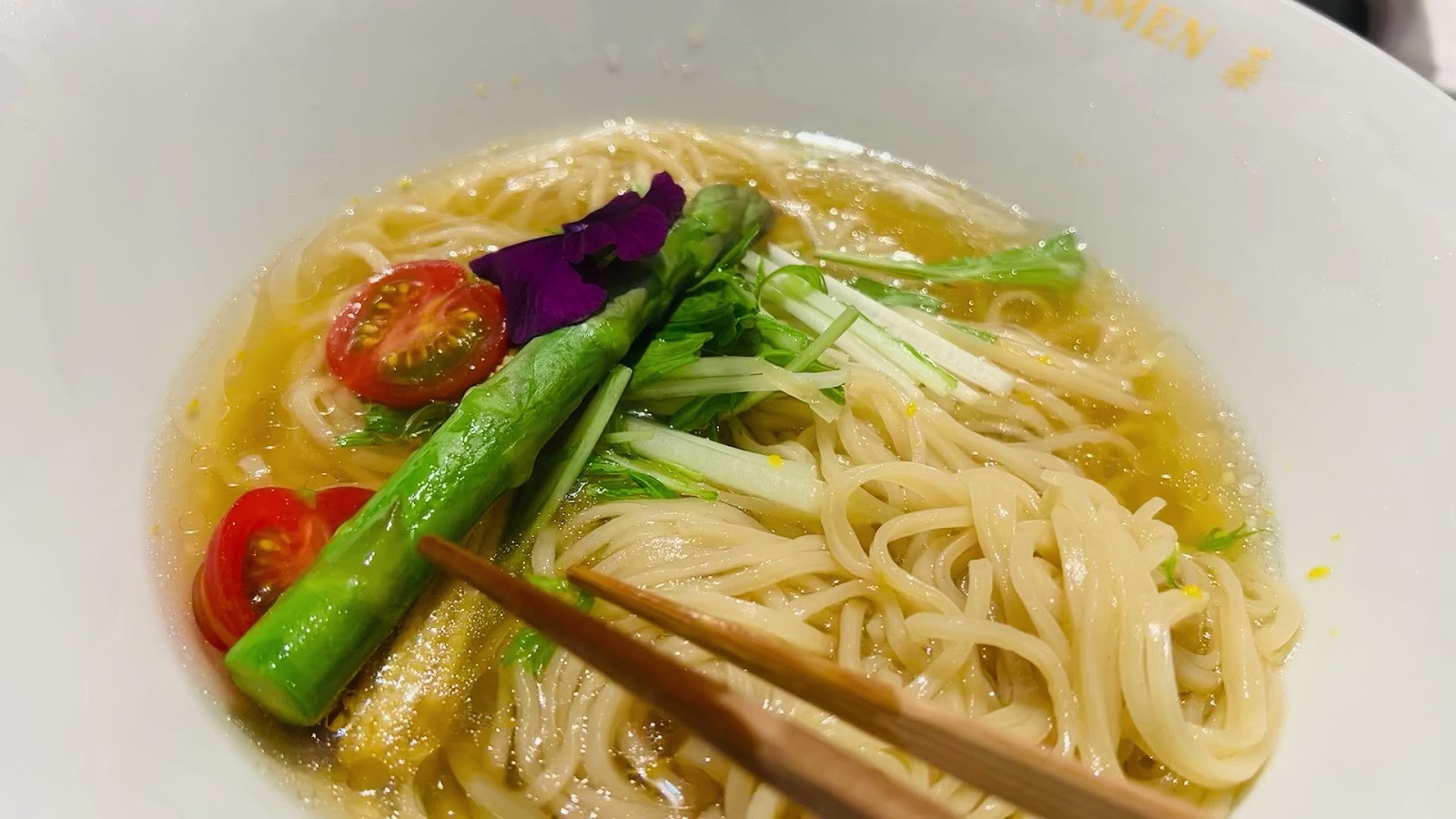 SHOJIN RAMEN 菜: food & drinks