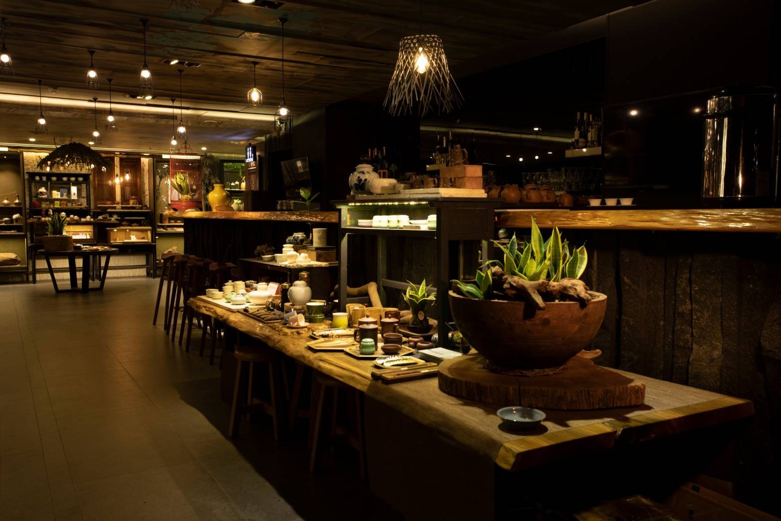 Meimen FángKōngDòng 梅門防空洞: the place