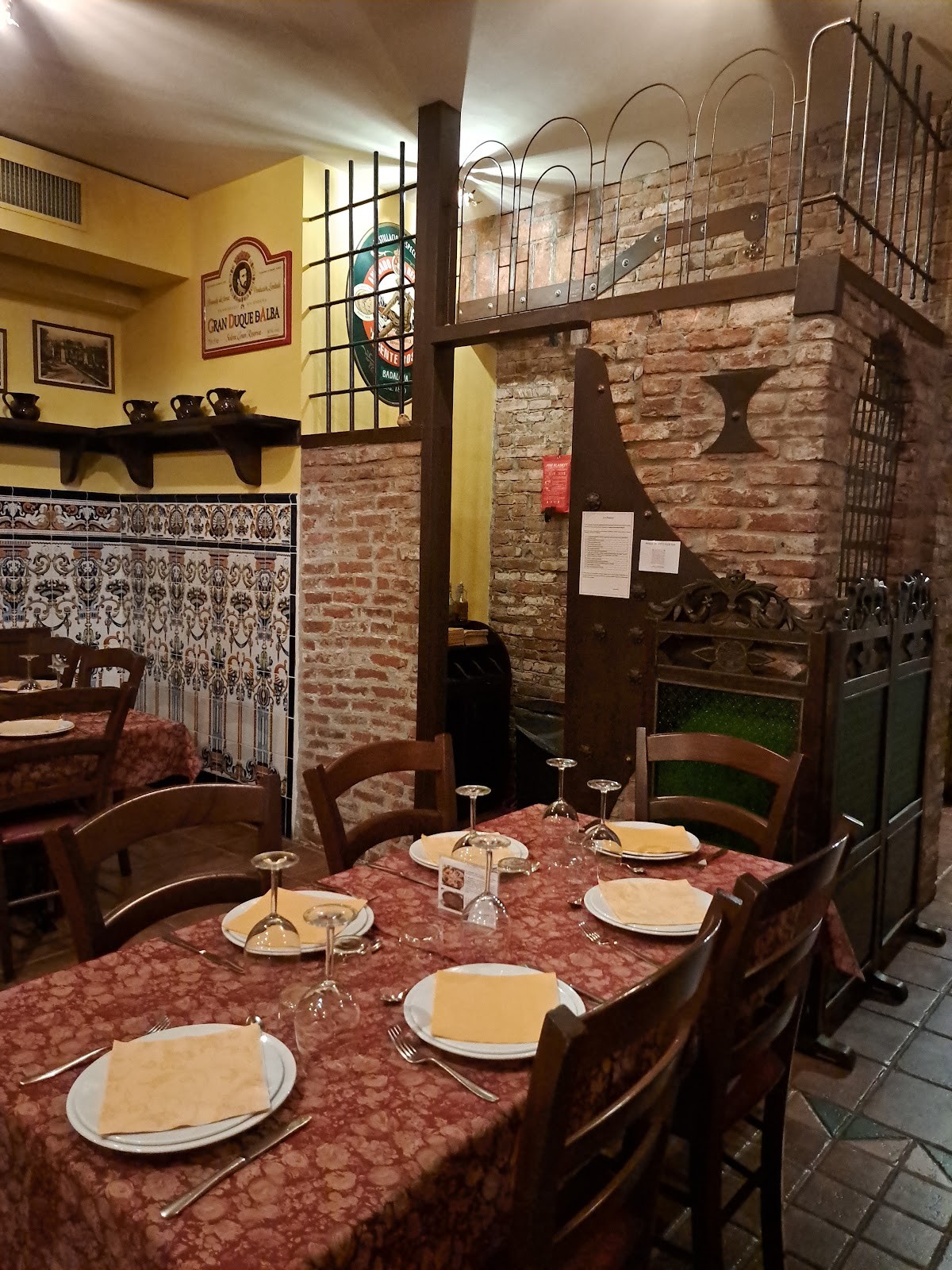 La Paella: the place