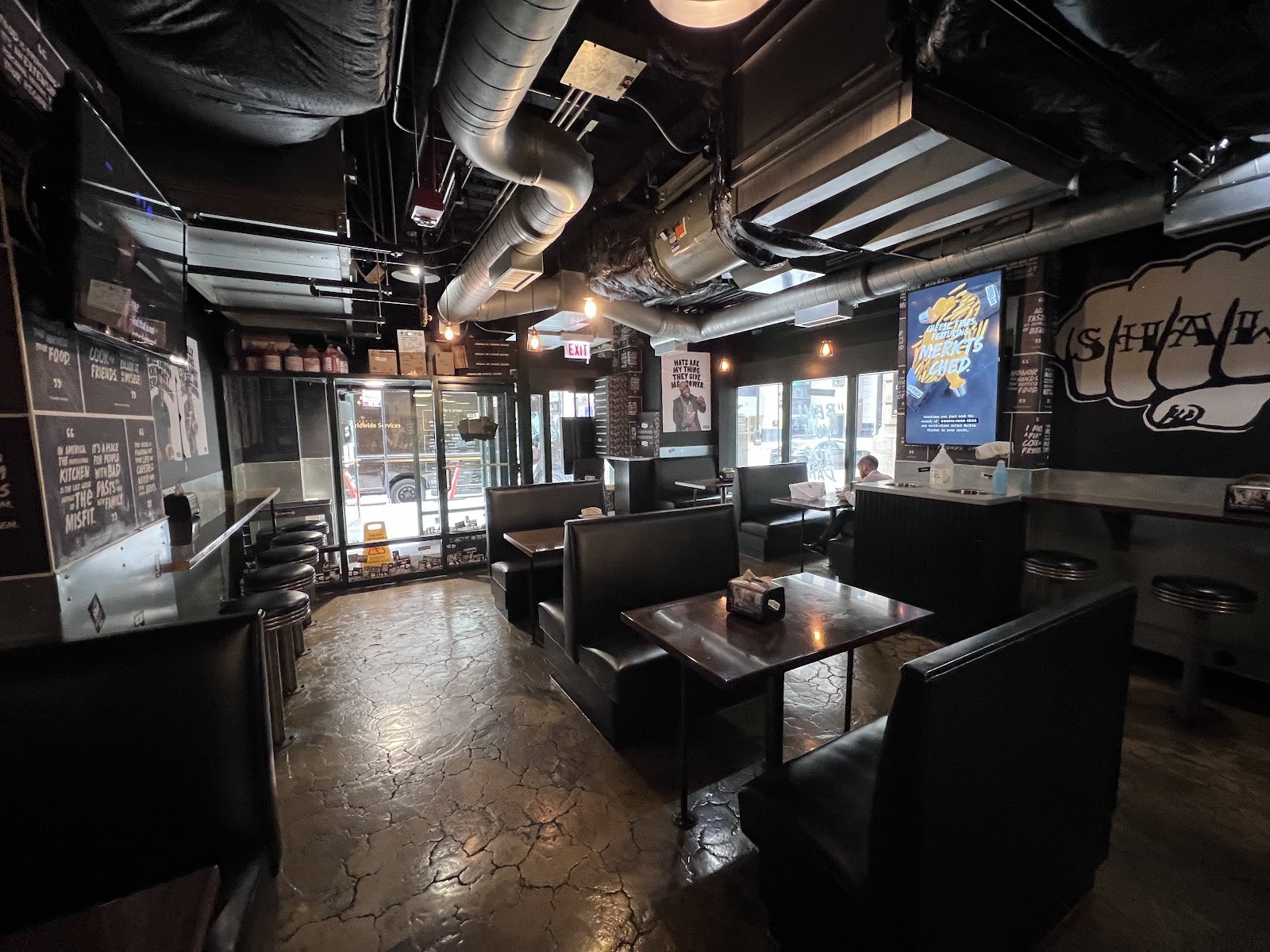 BenjYehuda - La Salle: the place