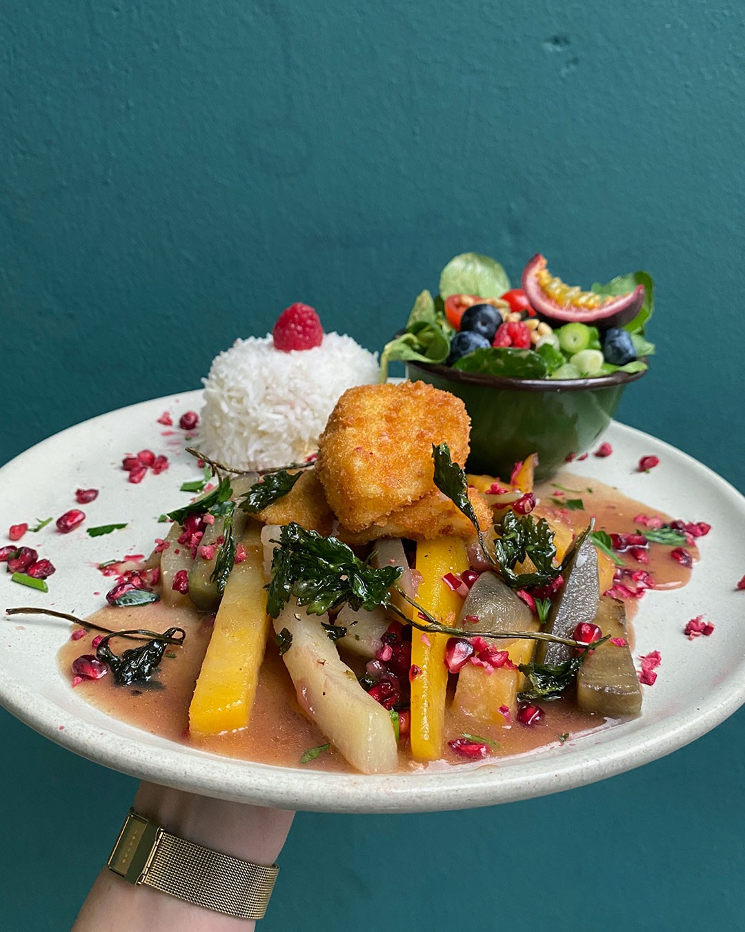Lily Hamburg: food & drinks