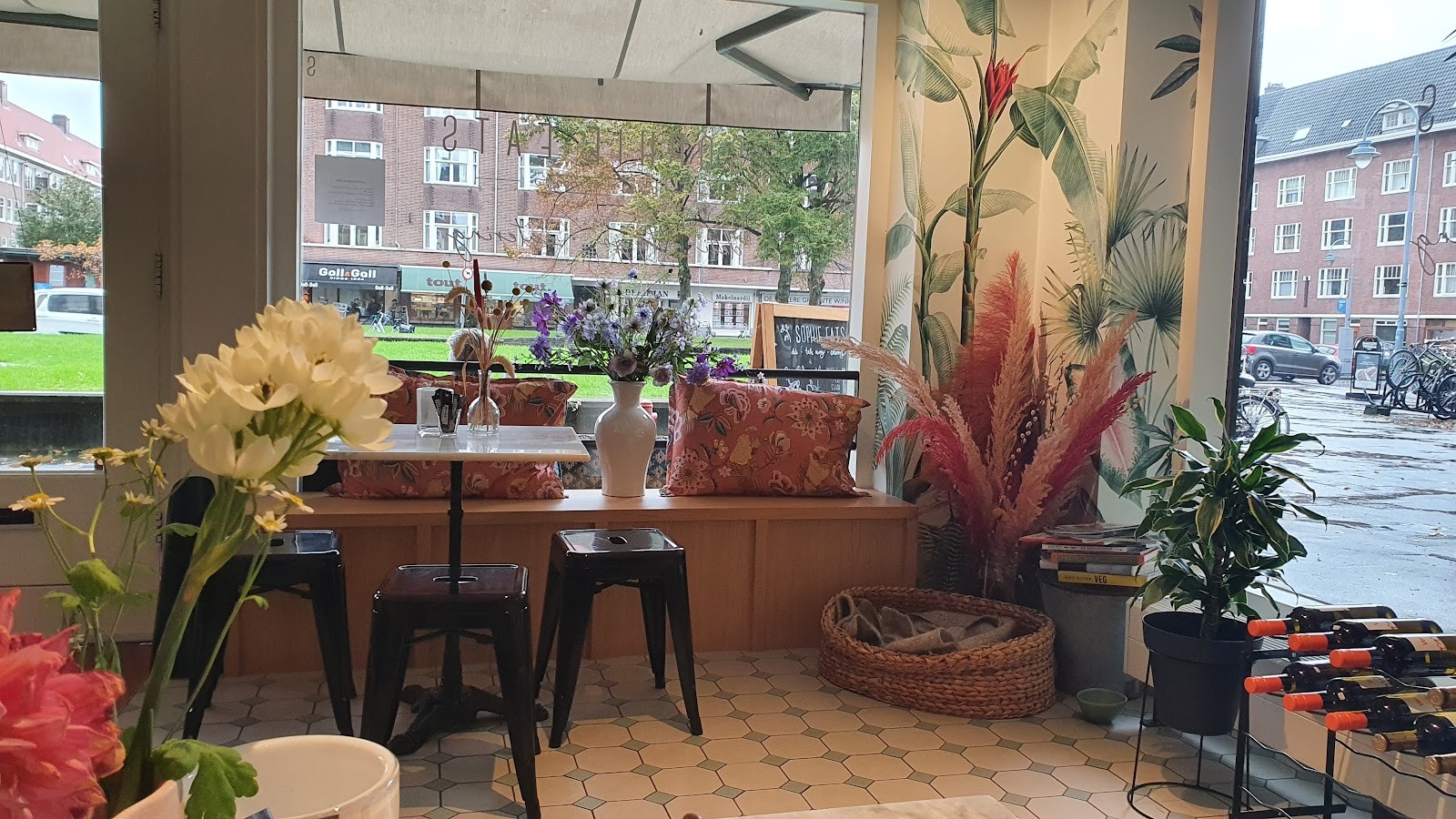 Sophie Eats: the place