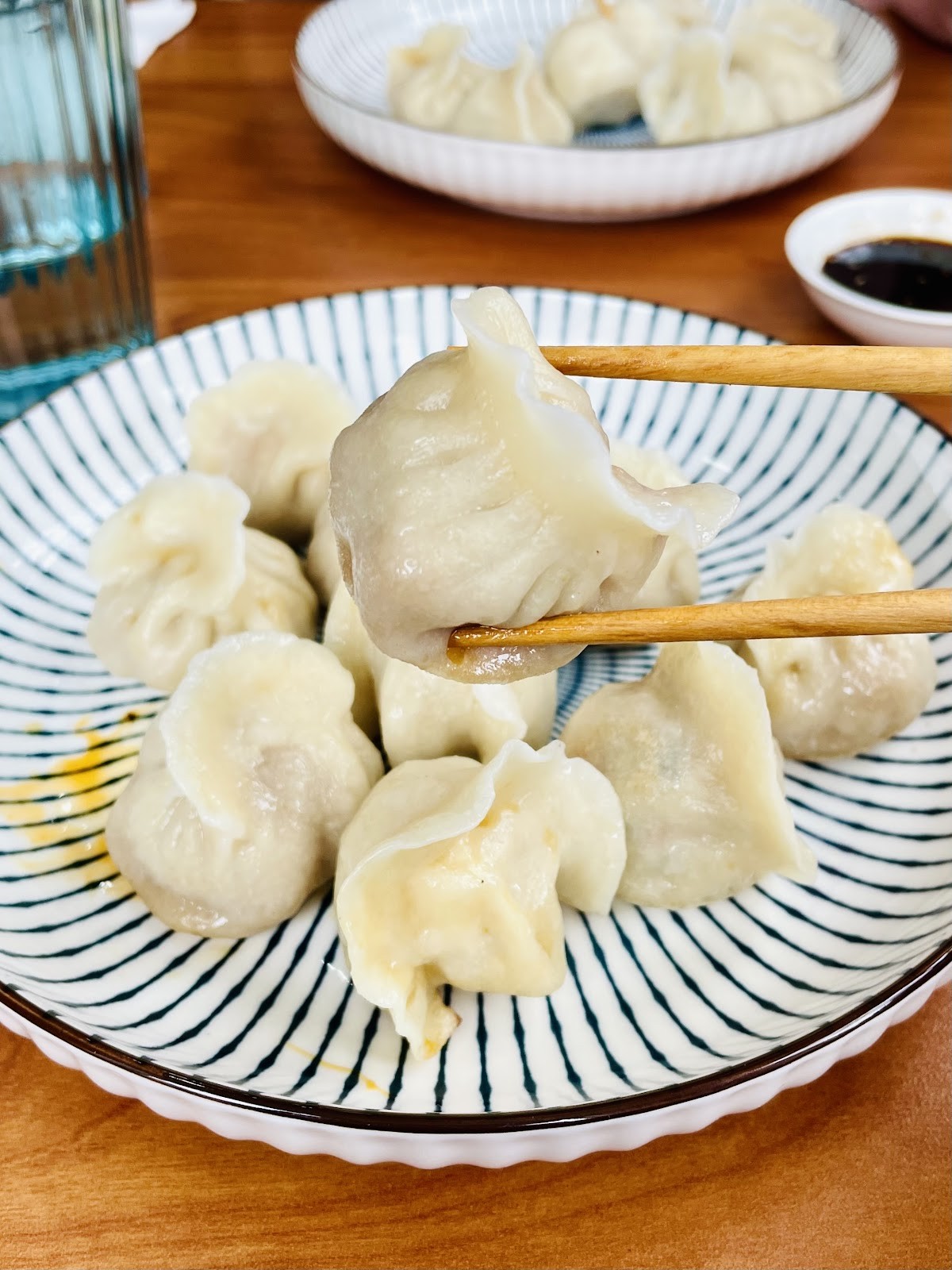 Hum - Sushi Ramen Dumpling: food & drinks
