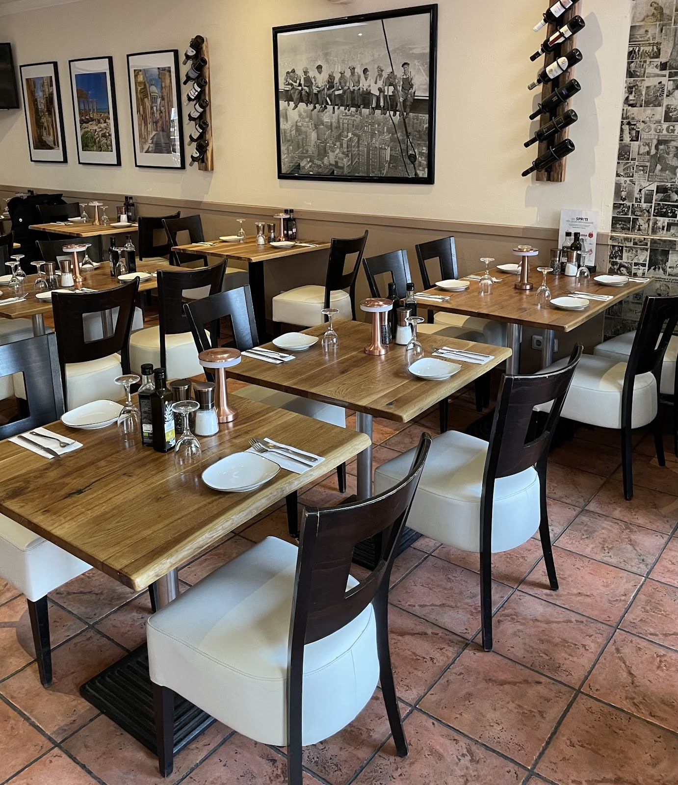 Trattoria Pizzeria Italia: the place