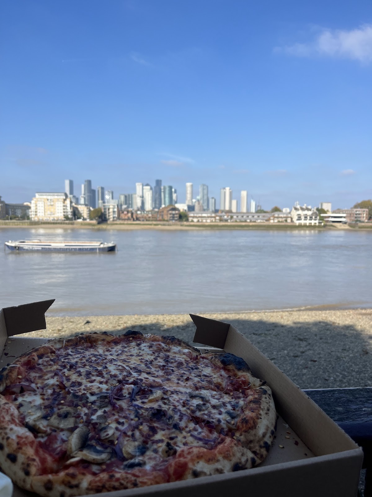 Pizza Shack: food & drinks