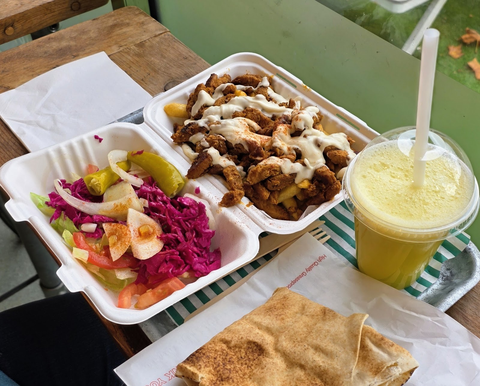 Vegan Falafel Munch UK: food & drinks