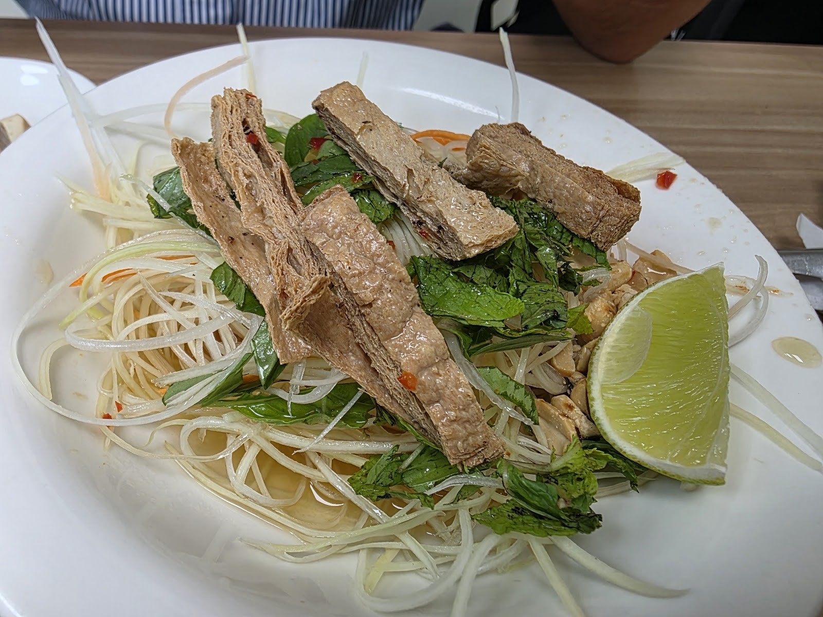 Lianjie Healthy Vegetarian - 蓮潔養生素食(原越南養身素食): food & drinks