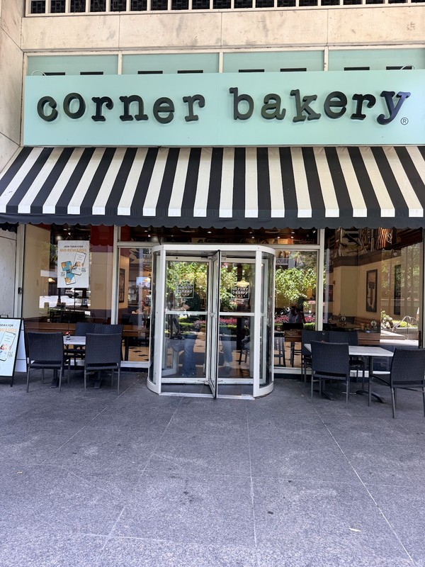 Corner Bakery Cafe: photo