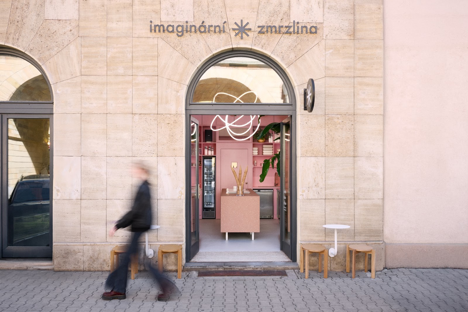 Imaginarni Zmrzlina: the place