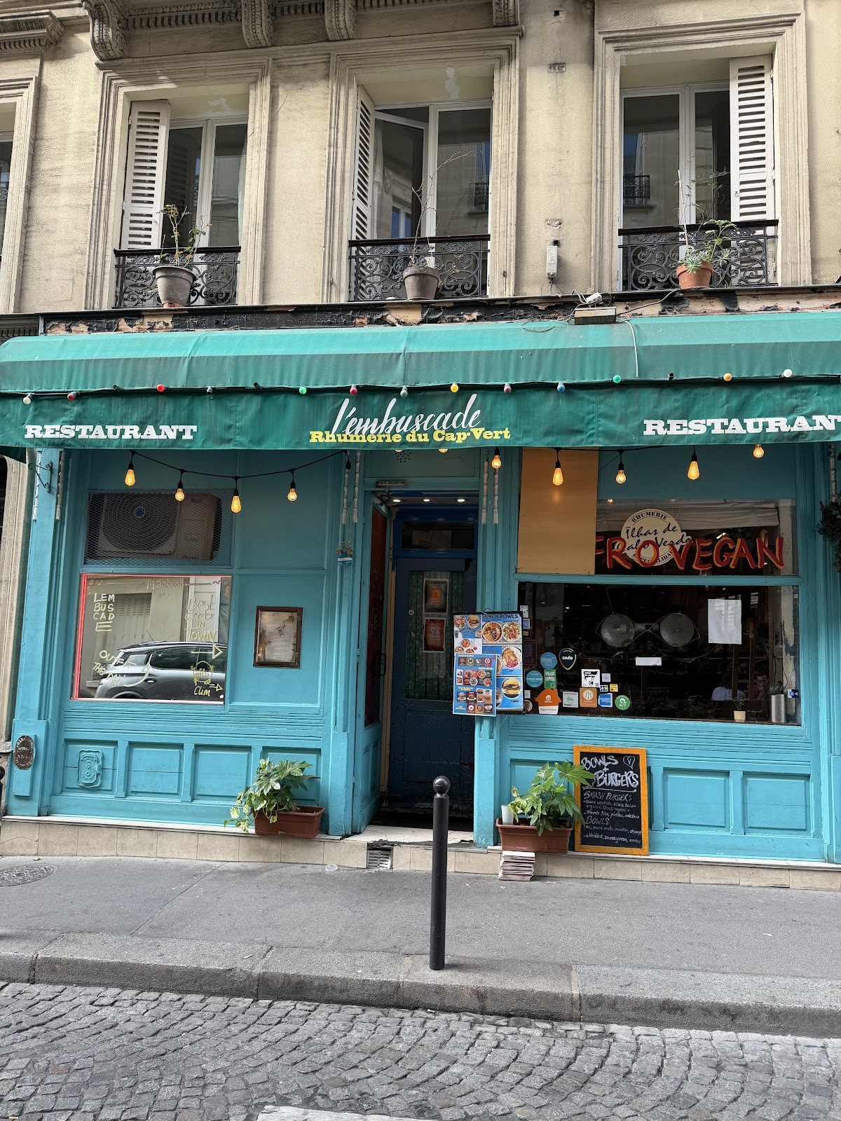 Restaurant L'Embuscade Paris 9: the place