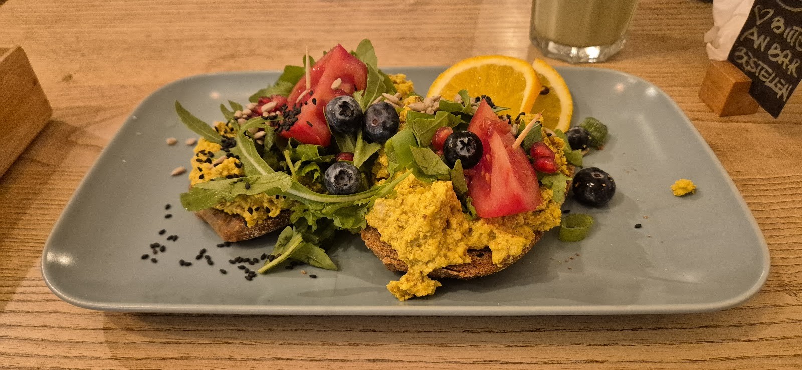 Cafe Neue Liebe: food & drinks