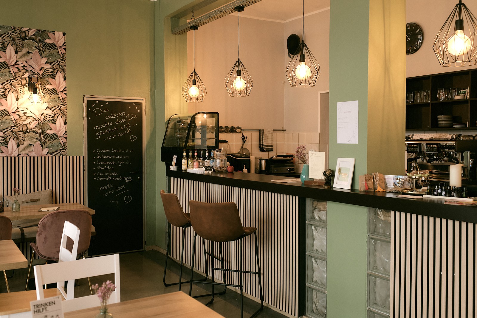JayJay Yoga Studio Cafe & Shop: the place