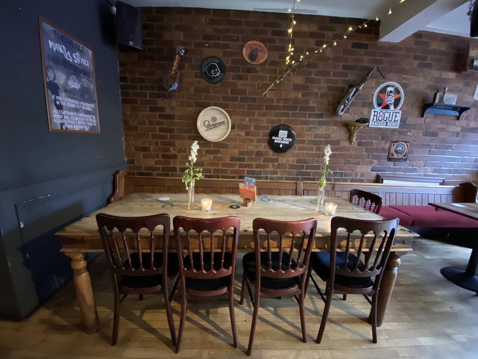 The Dark Horse: the place