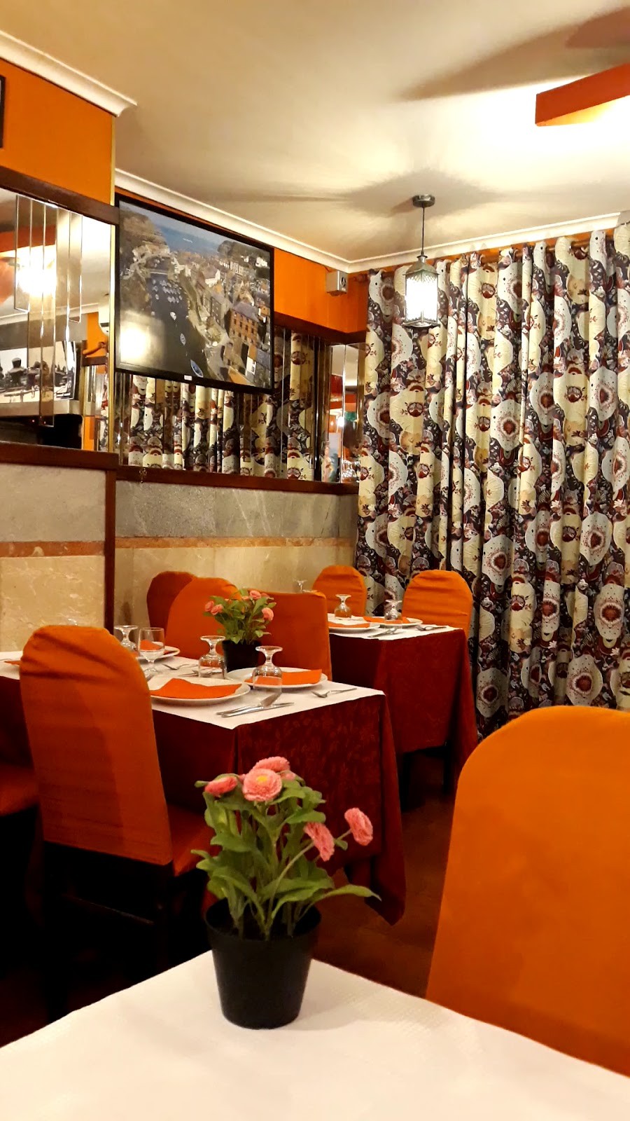 Olá Nepal -Marques -Indian restaurant: the place
