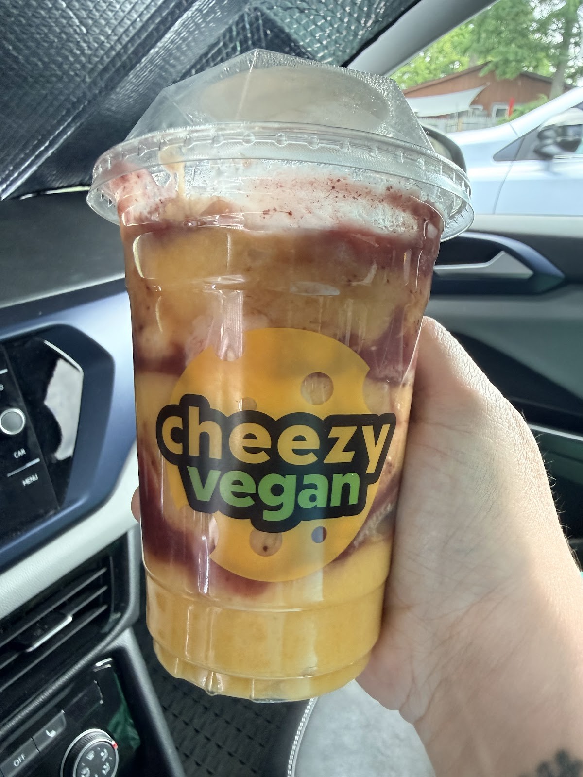 Cheezy Vegan Cafe & Comfort Food Lab: food & drinks
