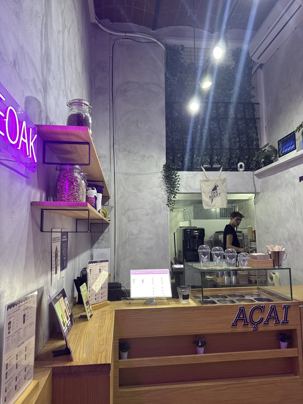 Oakberry Açaí Bowls - E.Granados: the place