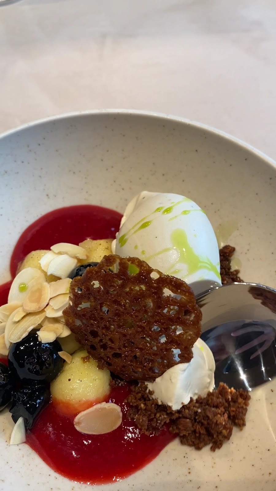 Dirt.restaurant: food & drinks