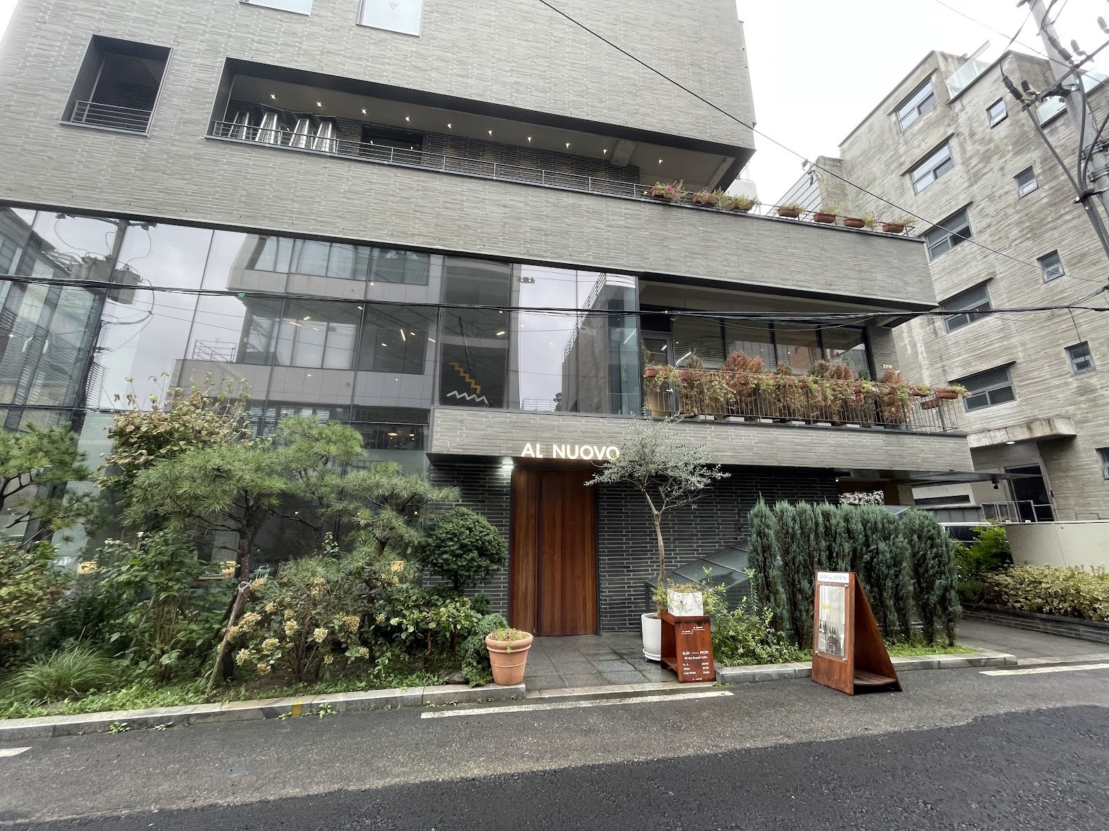 알 누오보 (AL NUOVO): the place