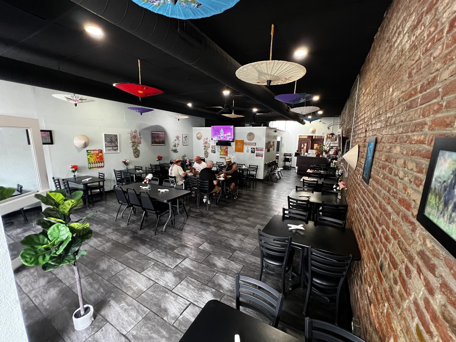Mon Thai Santa Fe: the place