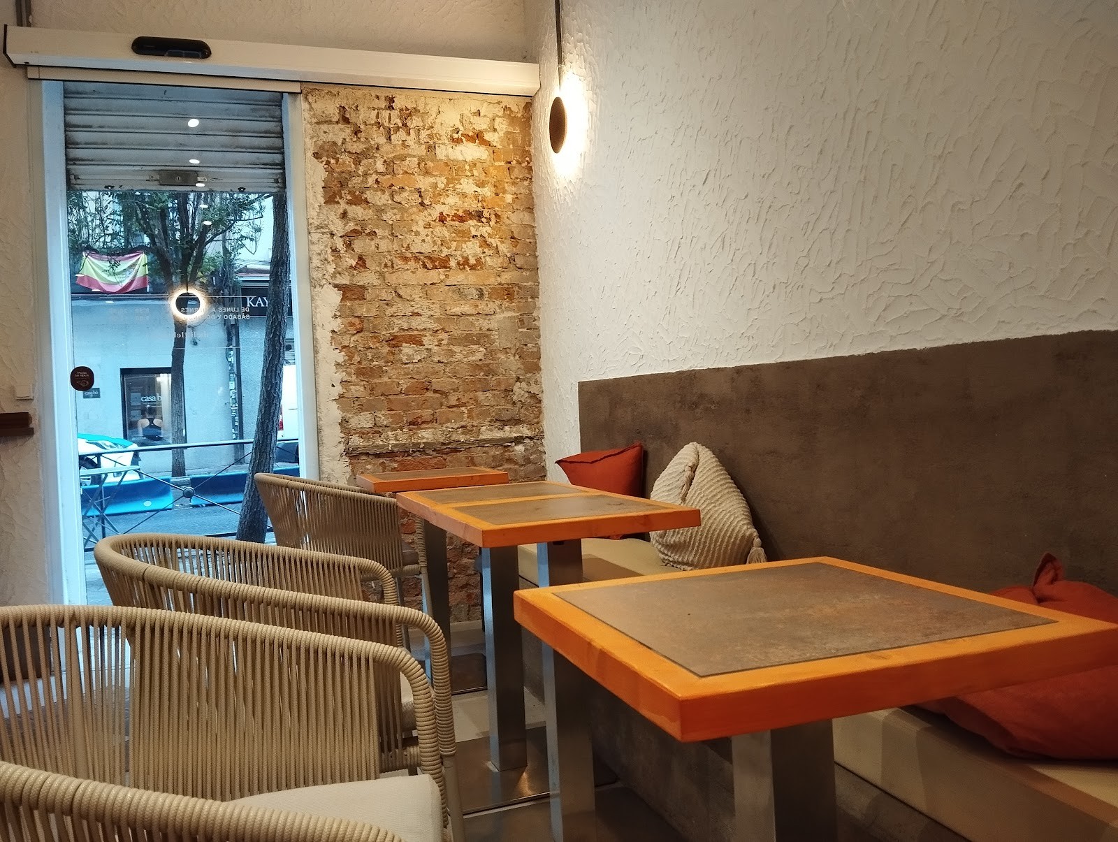 The Little Big Cafe: the place