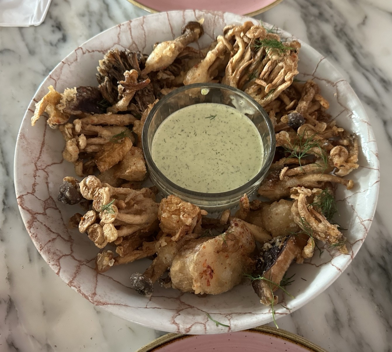 KINDRED: food & drinks