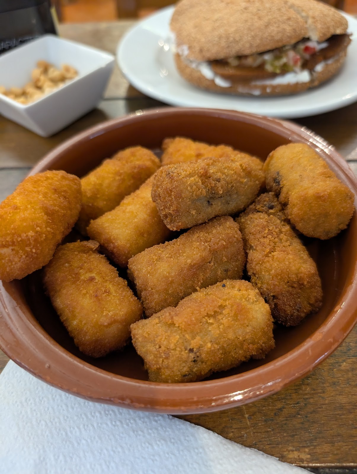 LA ALPARGATA bar vegano: food & drinks