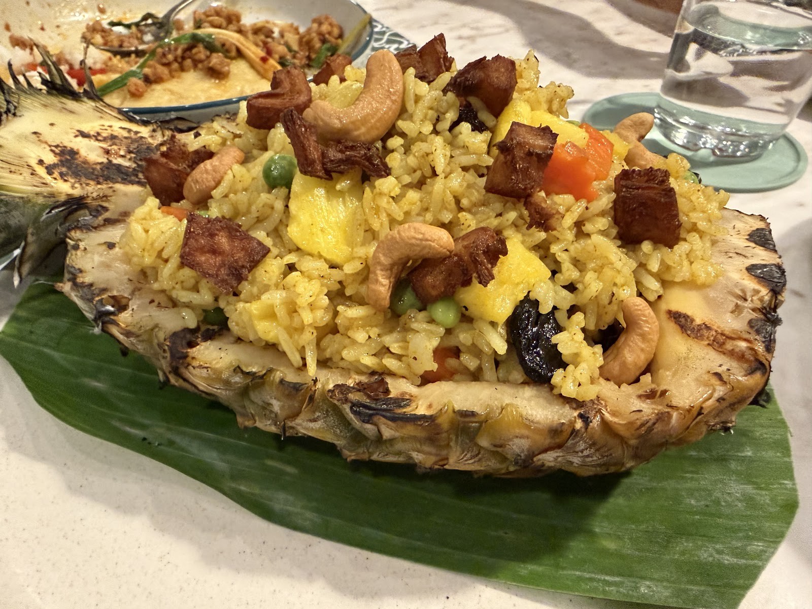 Baan Ying Plant-Based: food & drinks
