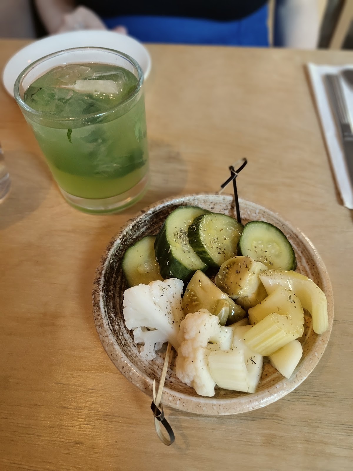 Naifs: food & drinks