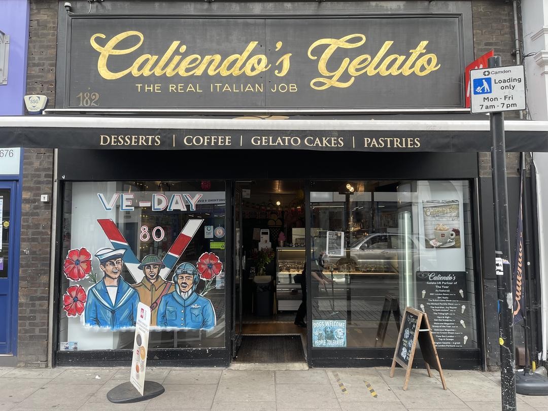 Caliendo’s Gelato - desserts: the place