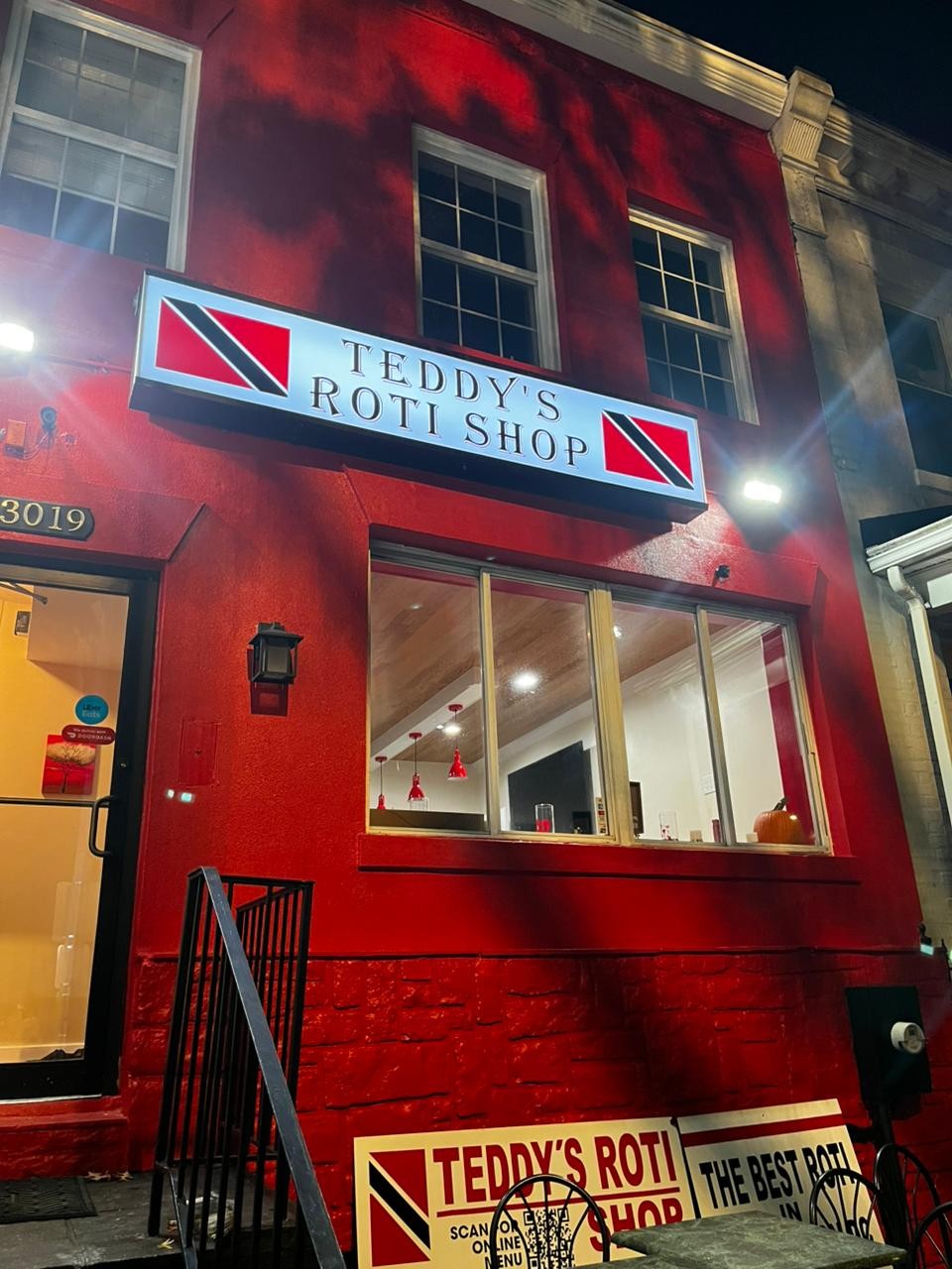 Teddy's Roti Shop: the place