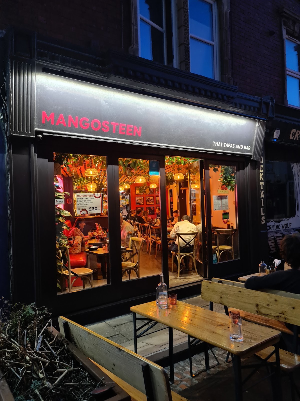 Mangosteen Cotham Hill (Thai Tapas & Bar): the place