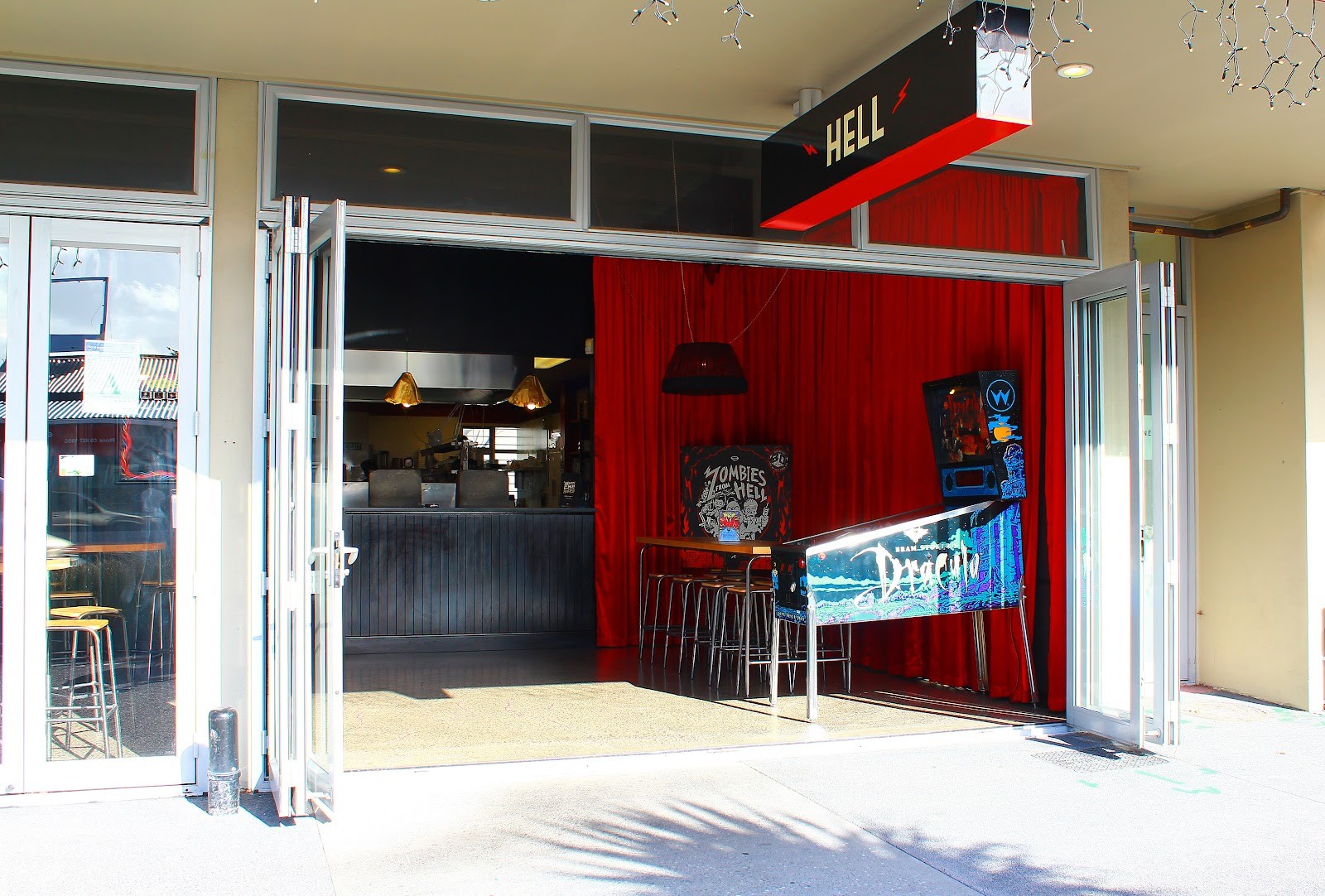 HELL Pizza New Lynn: the place