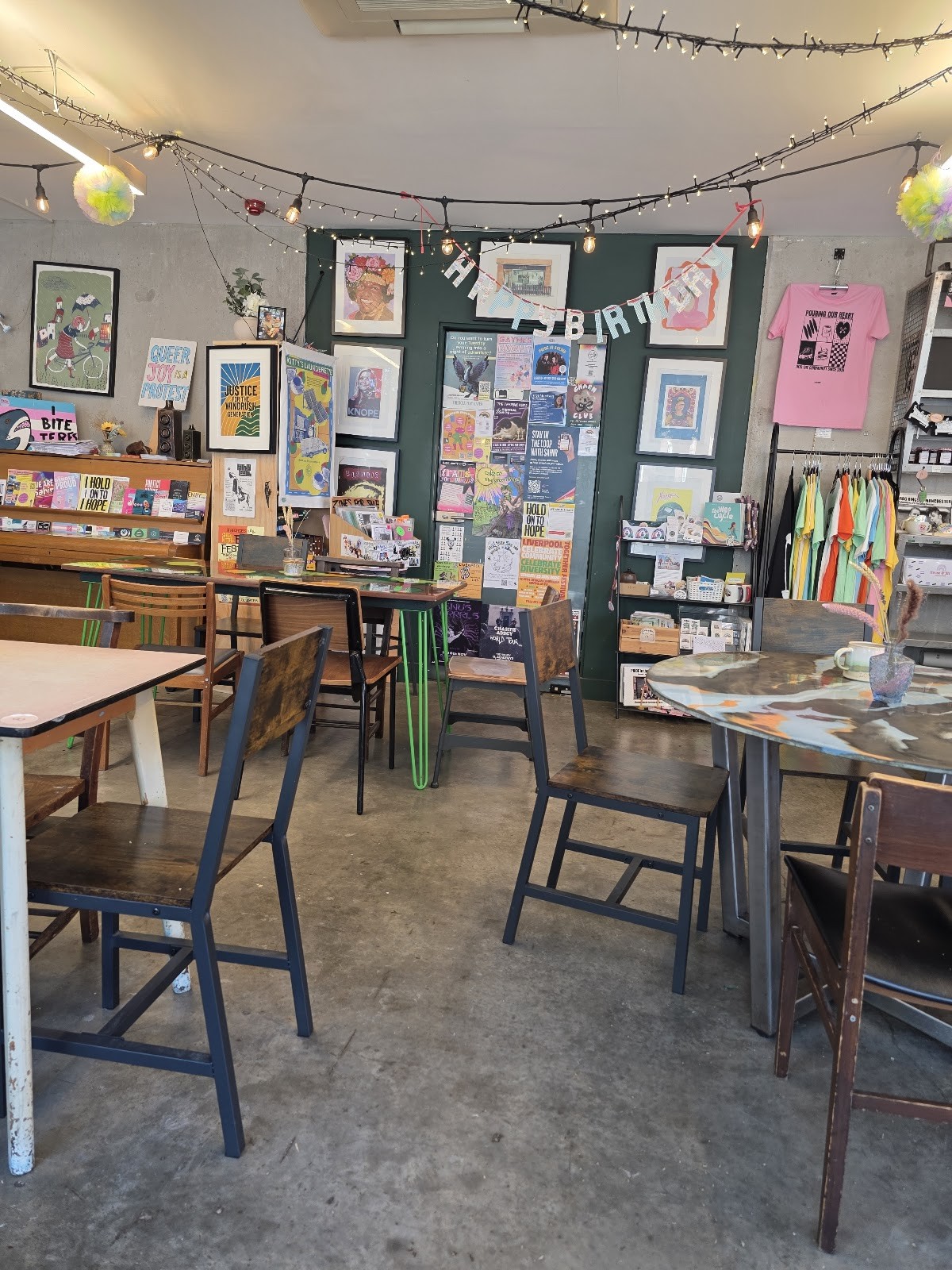 Lovelocks Coffee Shop: the place