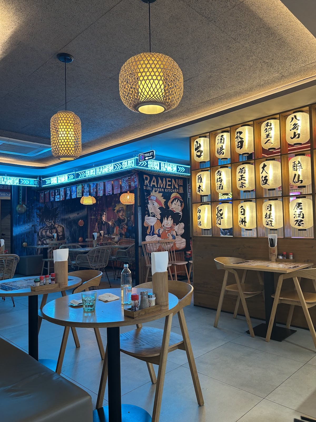 SUKI RAMEN: the place