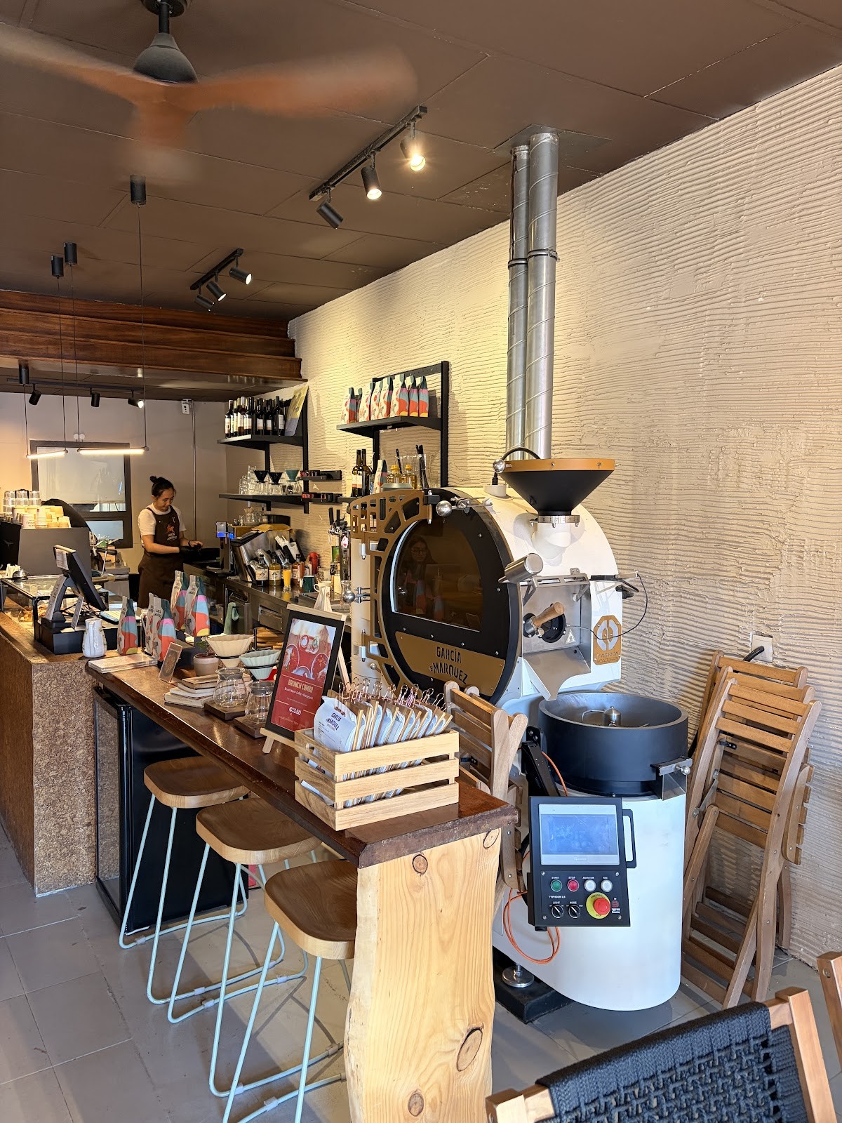 Garcia & Marquez - Specialty Coffee Roasters and Signature Kitchen. Breakfast - Lunch - Dinner: the place