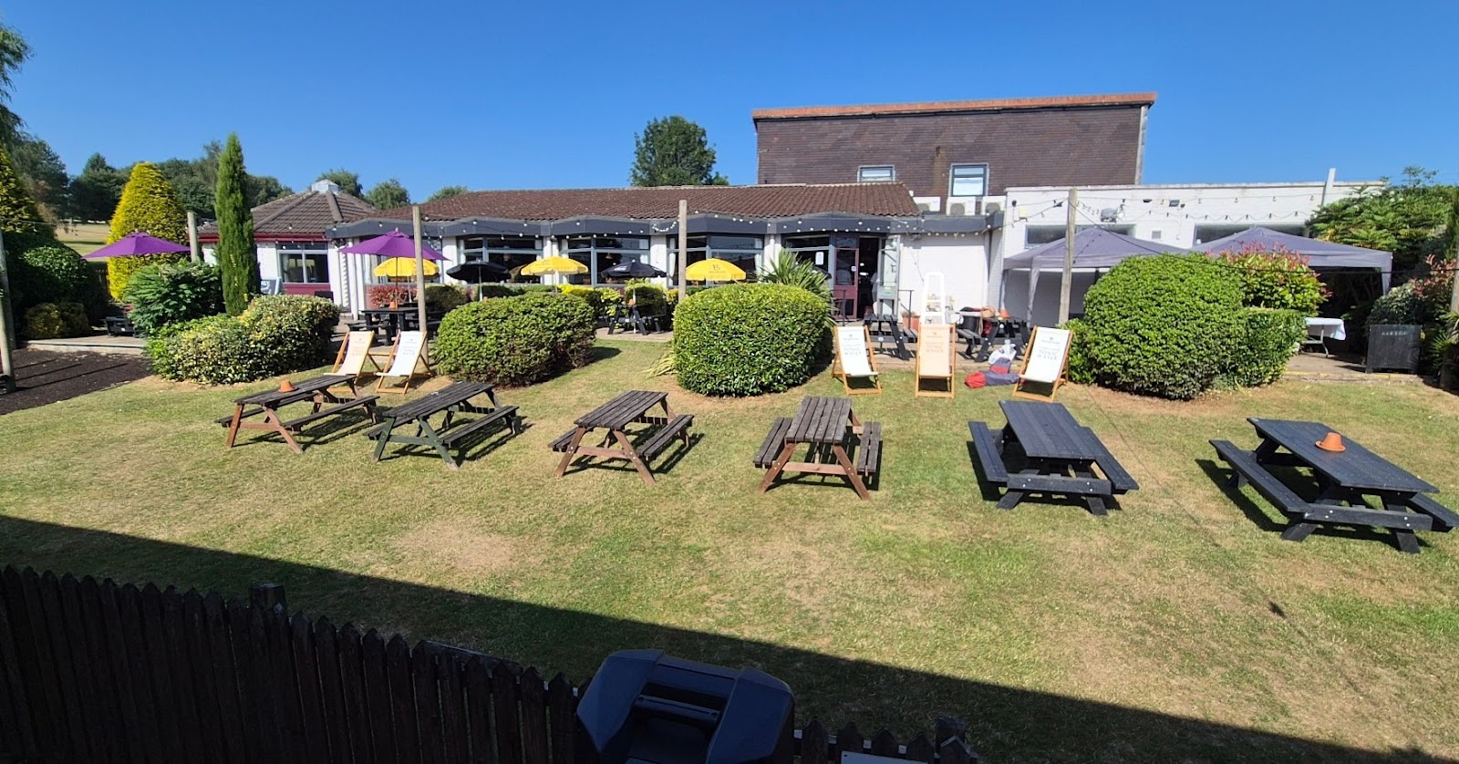 Fairway Inn: the place