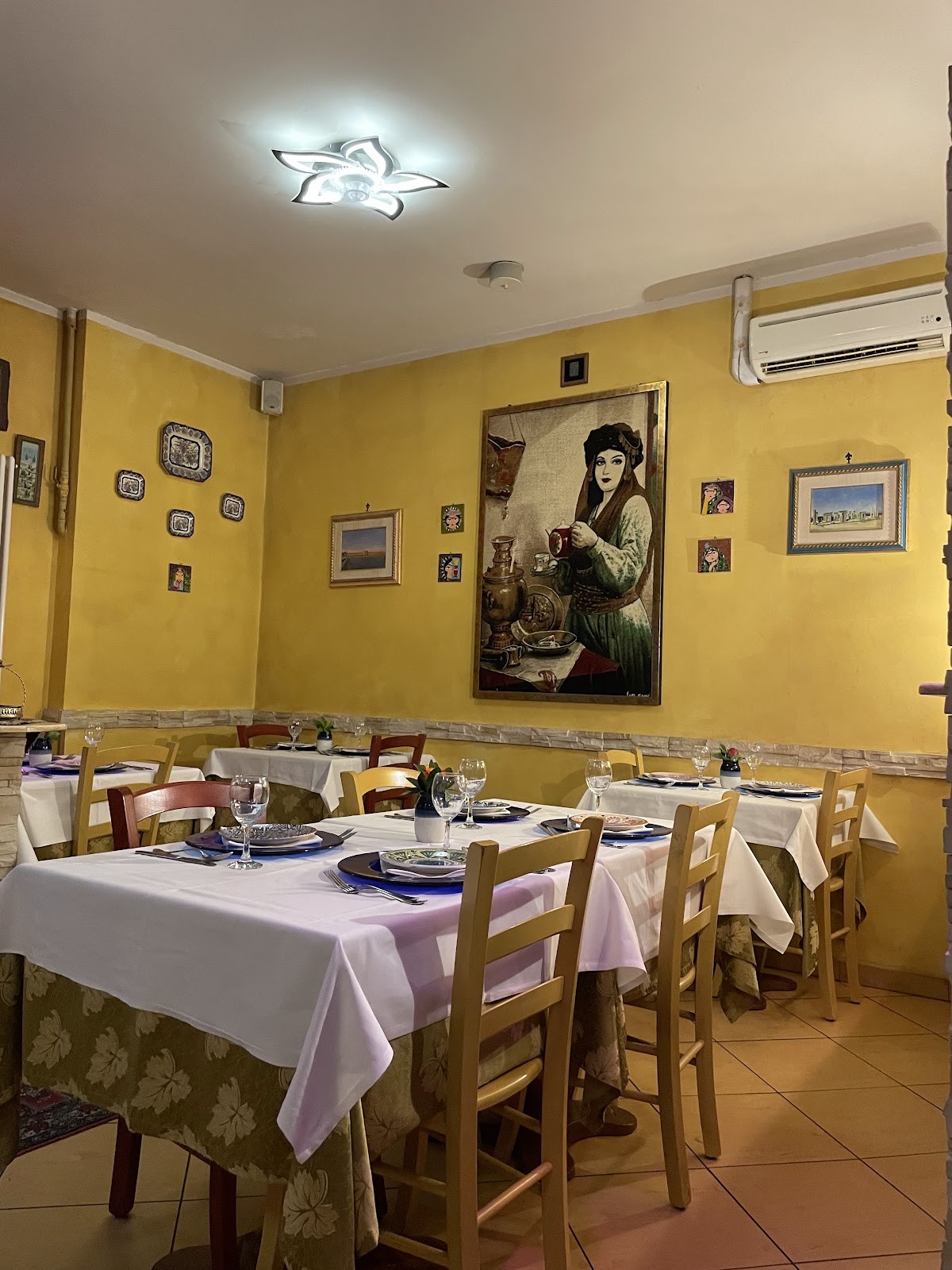 Pars Restaurant: the place