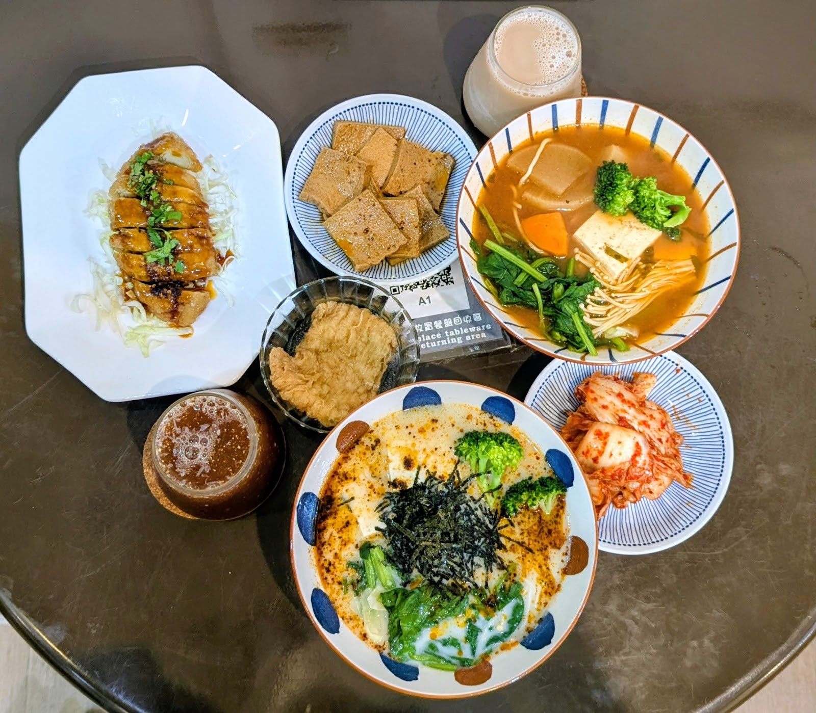 小植茁植物料理Vegan Vixated: food & drinks