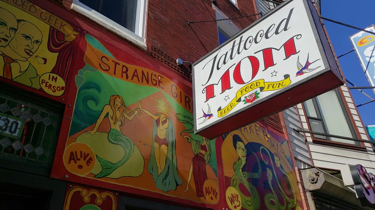 Tattooed Mom: the place