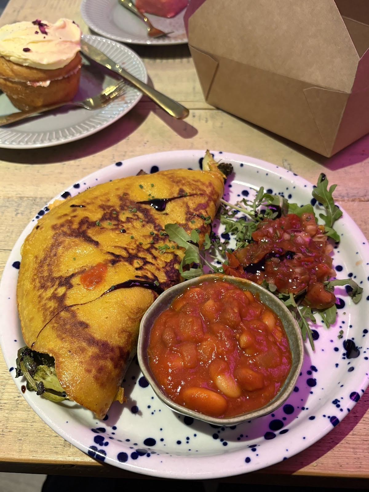 The Vibe: food & drinks