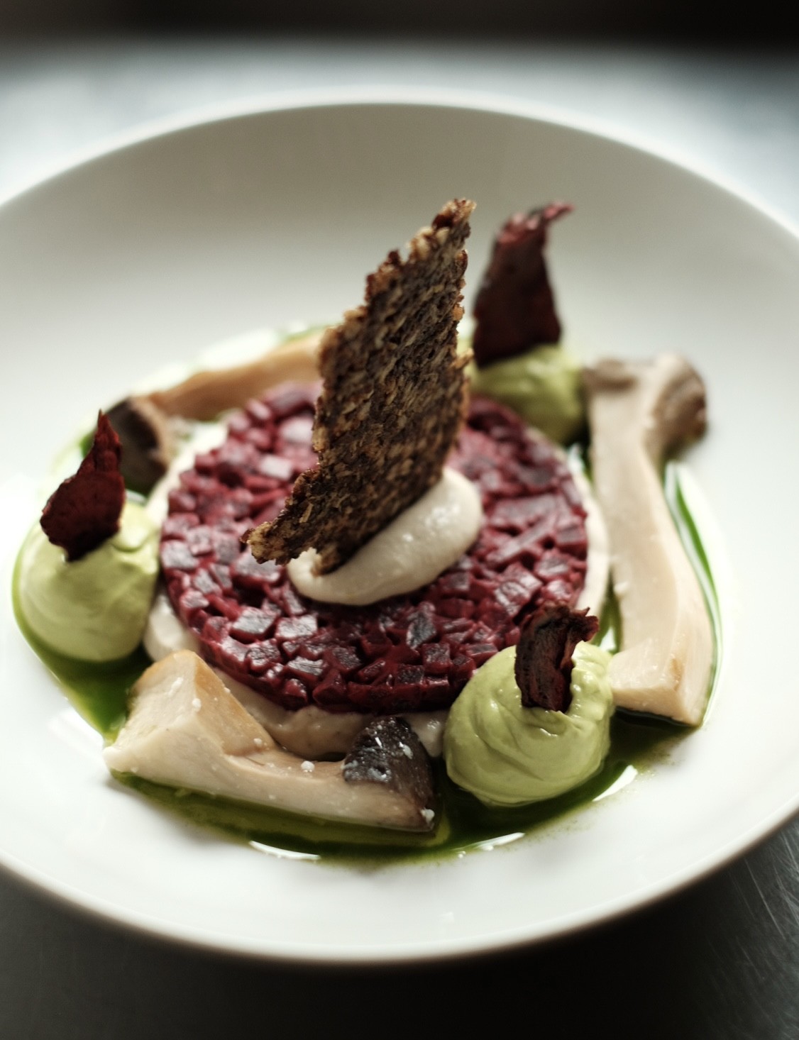 Tonka Restaurant: food & drinks