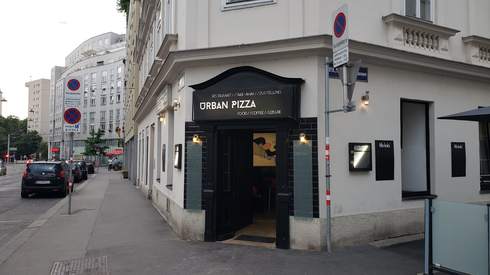 URBAN BROS. PIZZA & CO.: the place