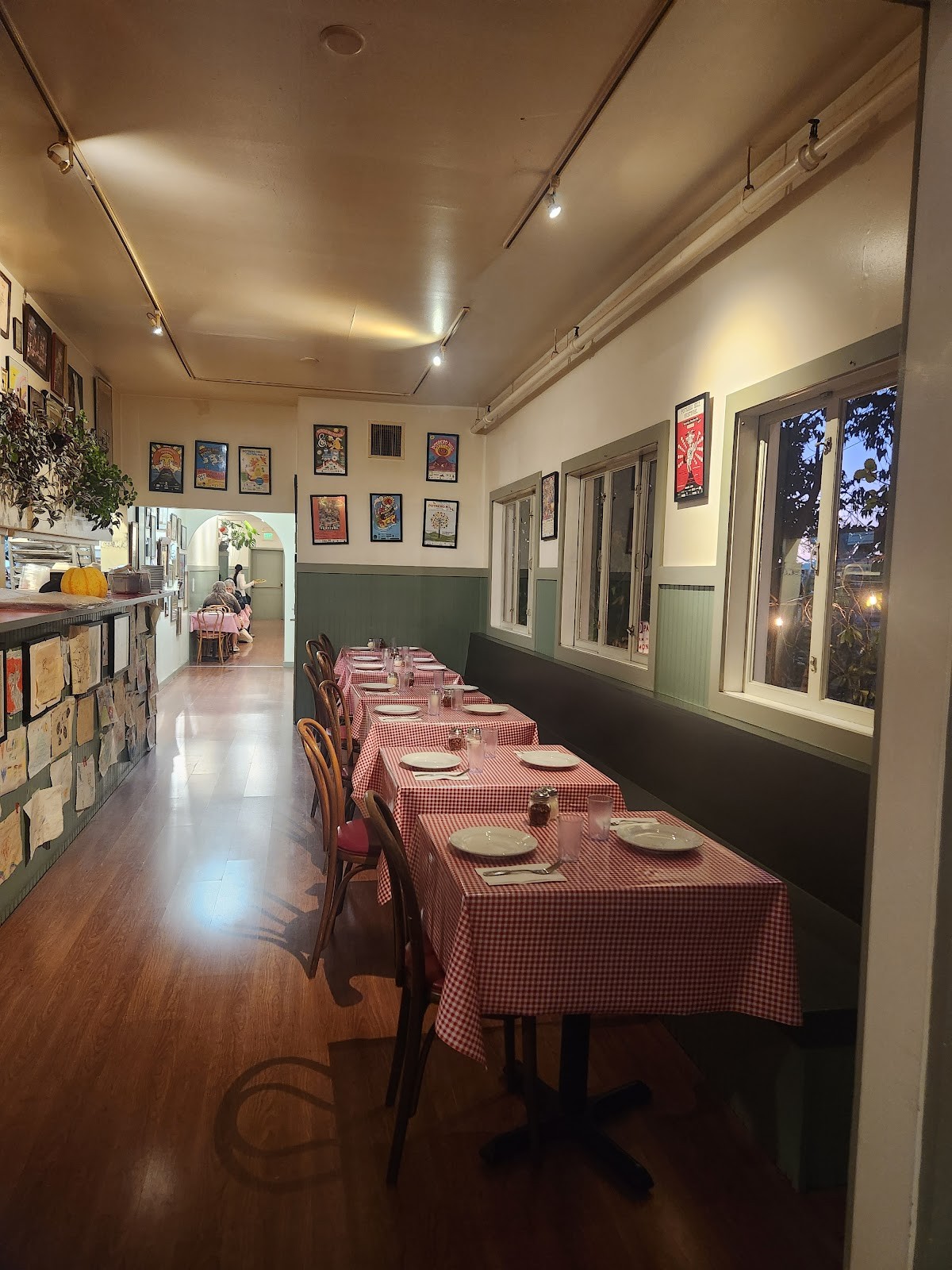 Goat Hill Pizza: the place