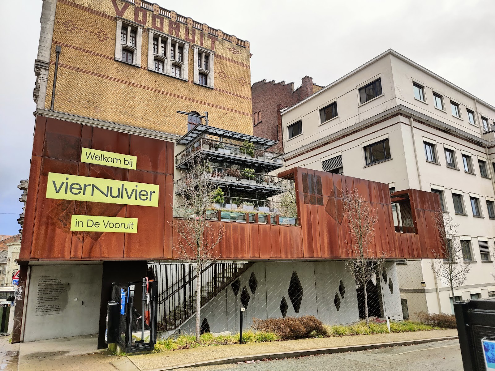 VIERNULVIER: the place