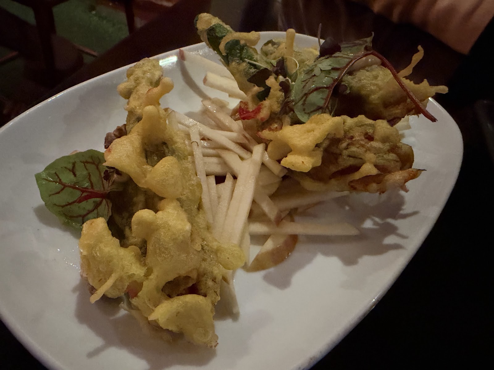 Yulli's: food & drinks