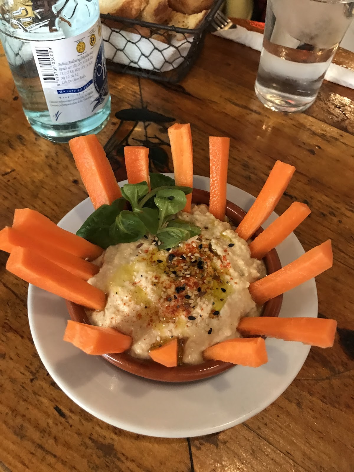 Vegan Cat Bar: food & drinks