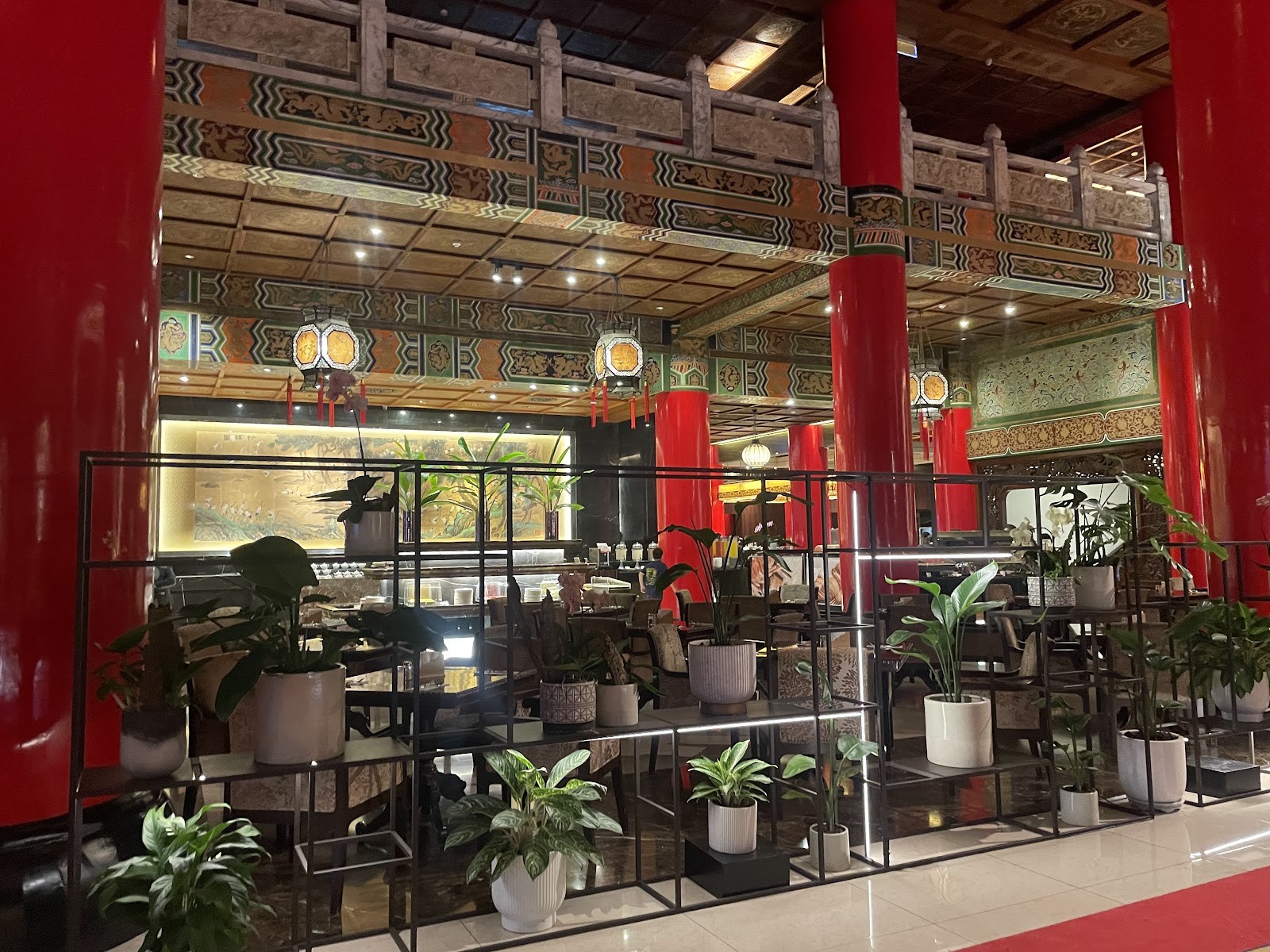 Grand Garden Restaurant 松鶴餐廳: the place