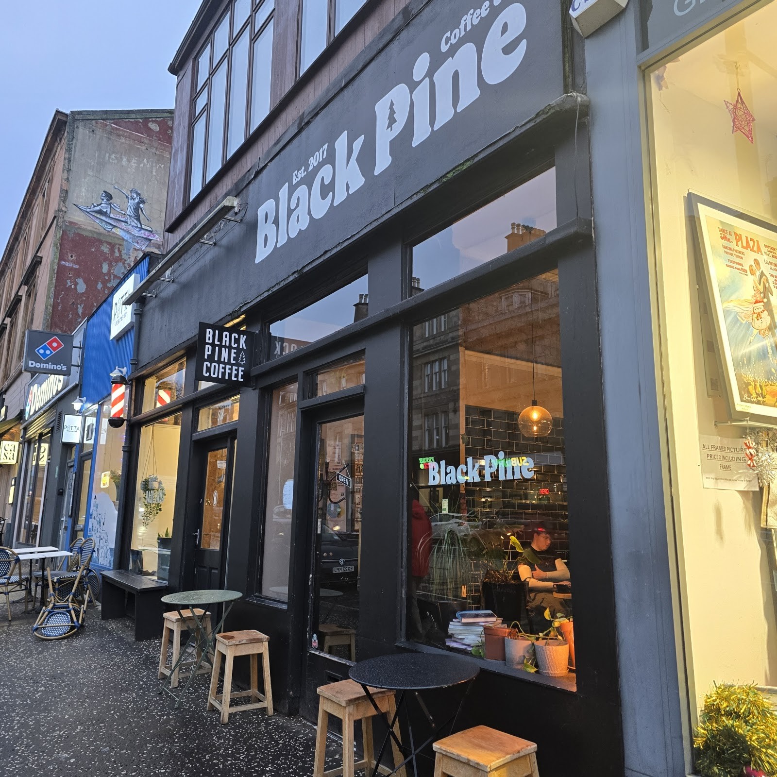 Black Pine Coffee Co.: the place