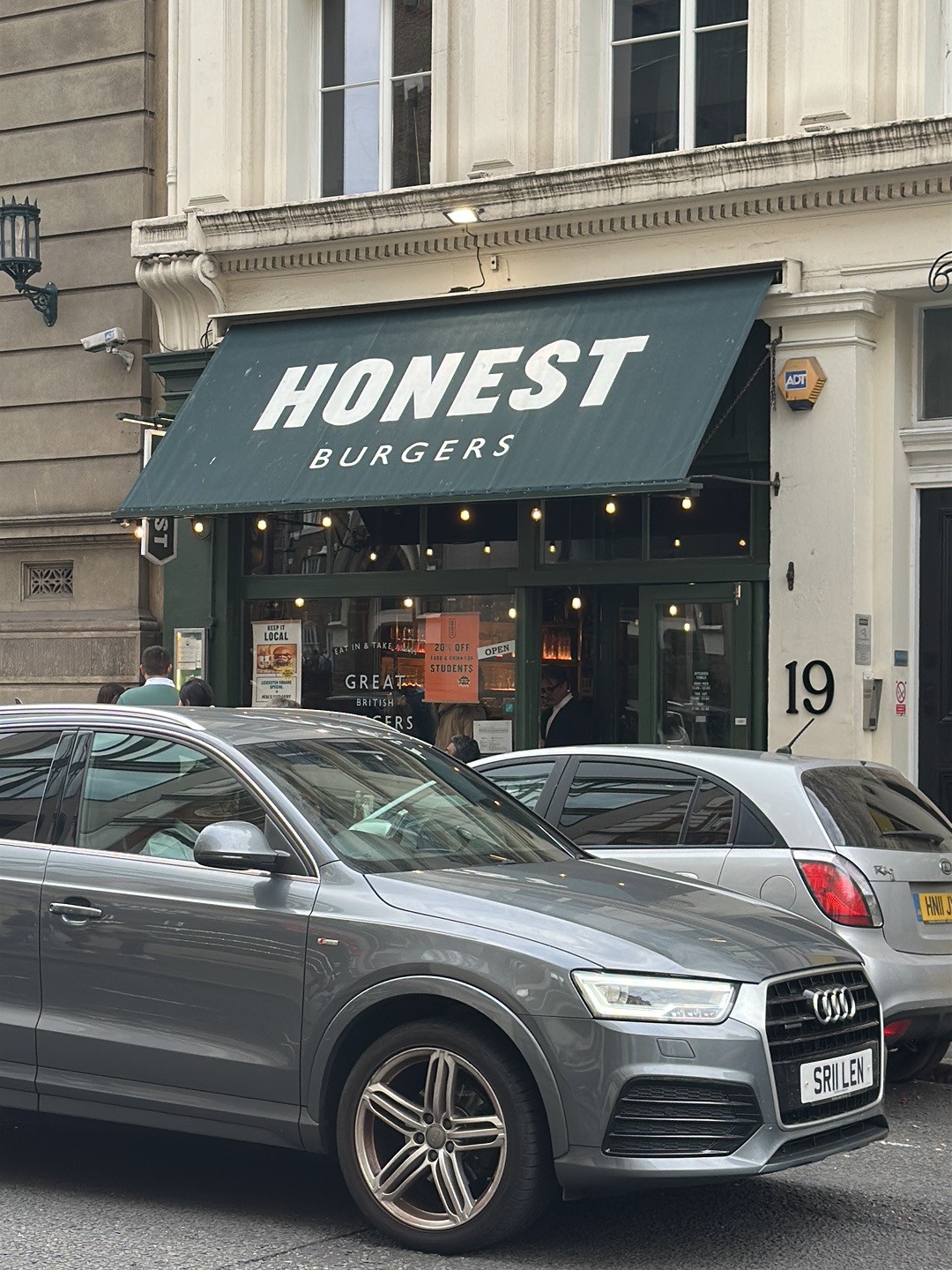 Honest Burgers Leicester Square: the place