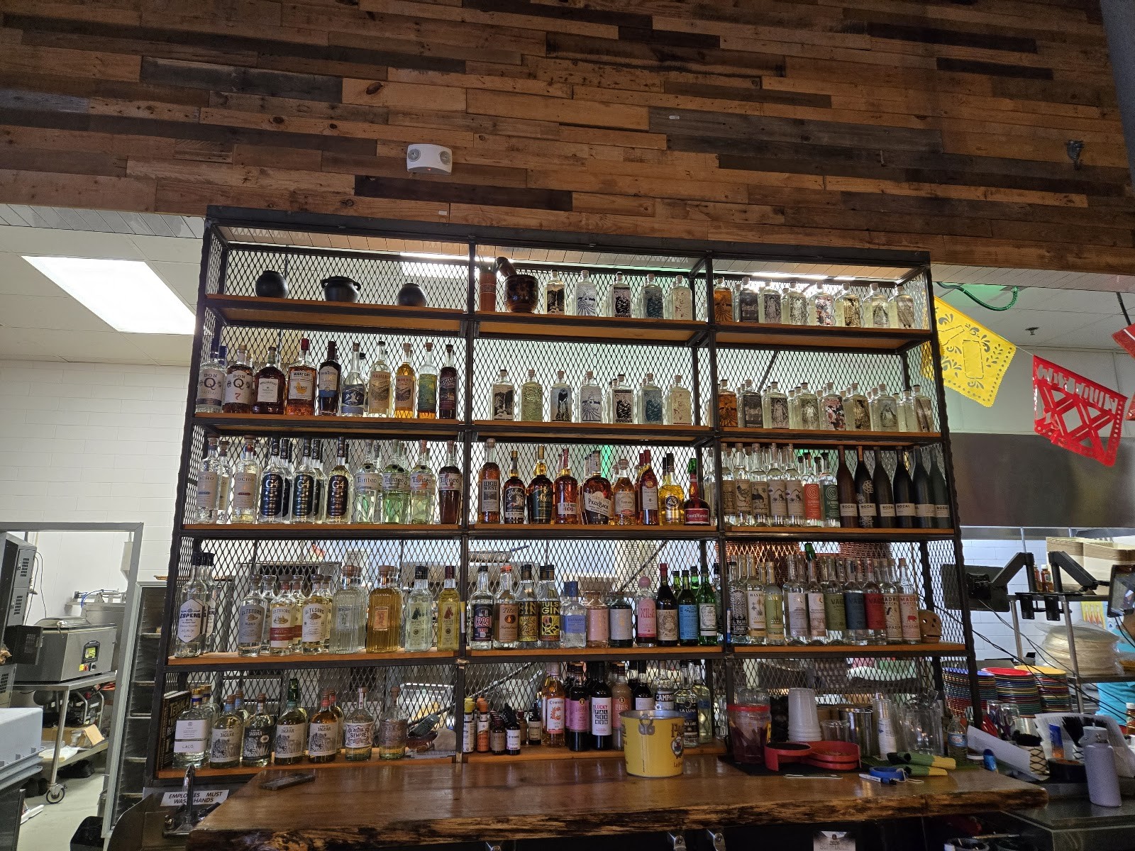 El Tesoro West End: the place